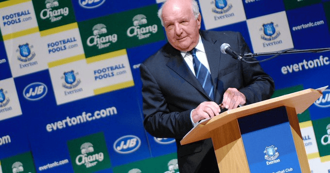 他将被所有, src, 多年贡献的 他将被所有, src, 多年贡献的